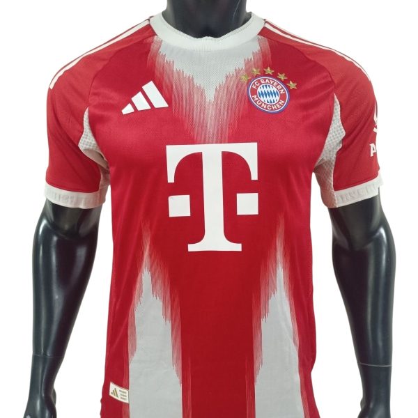 Player version Bayern home jersey  26-27